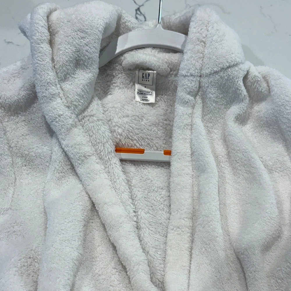 GAP Kids Cream Hooded Robe - Picture 3 of 3